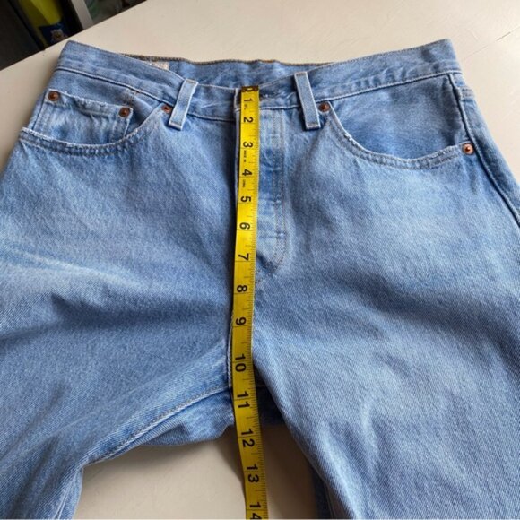 Levis Premium 501 Original Fit Jean Light Wash Size 27x30 100% Cotton Button Fly - Picture 11 of 16
